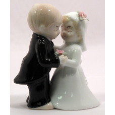 Cute Couple Cake Top